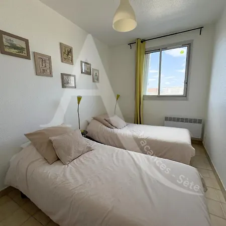Qartier Villeroy Vue Sur Canal A Proximite Des Plages, Piscine, Bus Avec Stationnement Sète