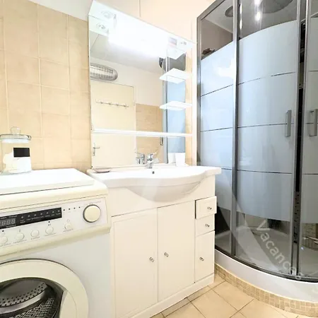 Qartier Villeroy Vue Sur Canal A Proximite Des Plages, Piscine, Bus Avec Stationnement