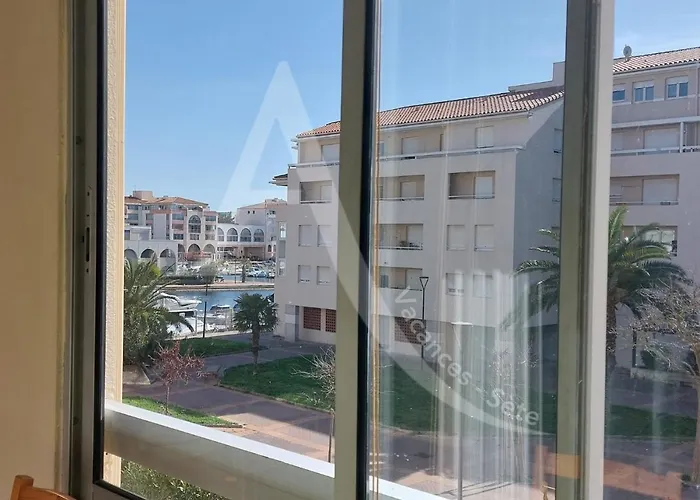 Lägenhet Qartier Villeroy Vue Sur Canal A Proximite Des Plages, Piscine, Bus Avec Stationnement