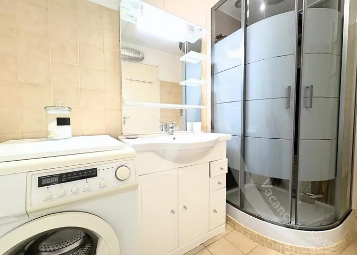 Qartier Villeroy Vue Sur Canal A Proximite Des Plages, Piscine, Bus Avec Stationnement